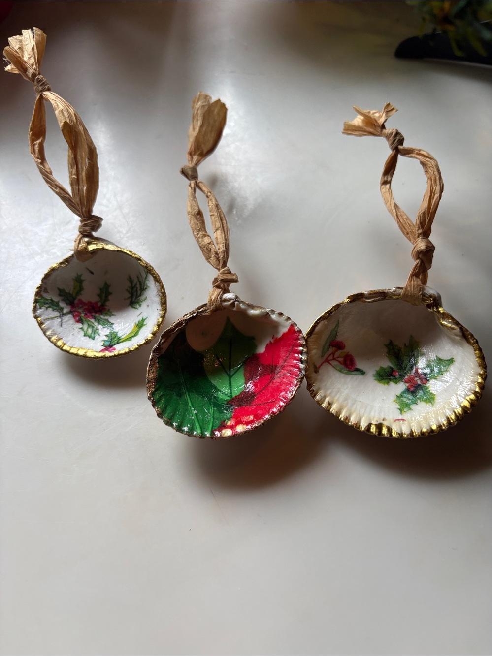 Set Of 3 Handmade And Decoupaged Shells - Picture 4 of 4
